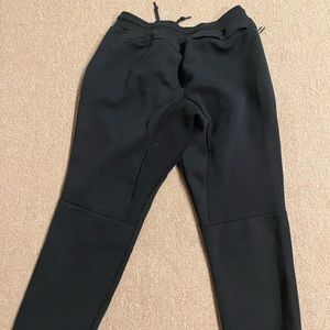 Nike Tech Fleece Joggers Black large